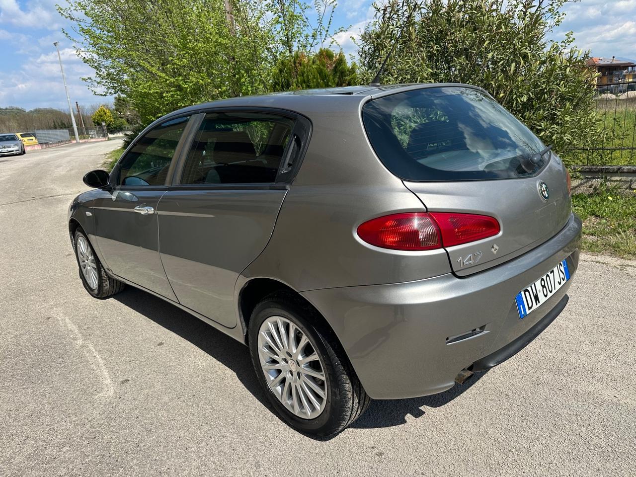Alfa Romeo 147 1.9 JTD (120) 5 porte Distinctive