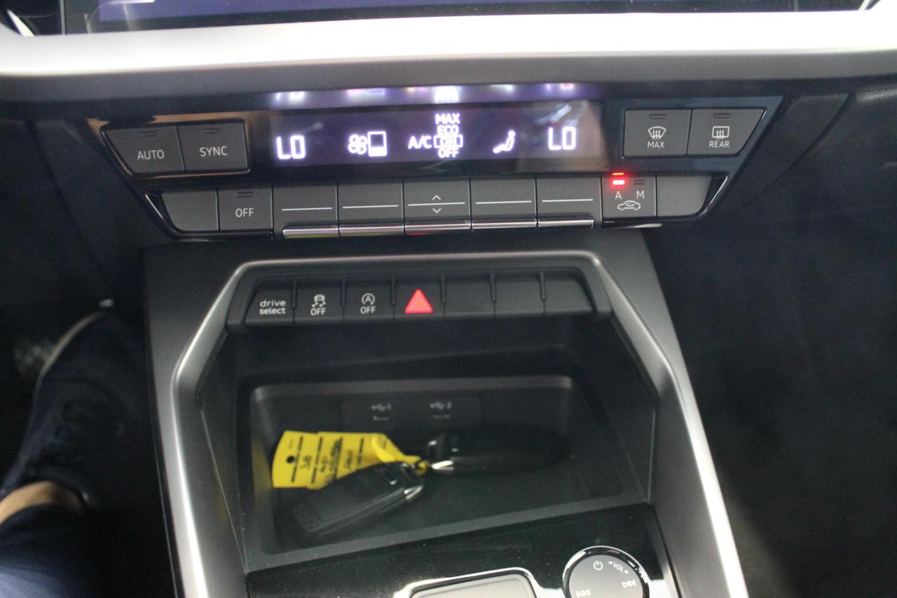 Audi A3 Sportback 2.0 tdi S-Tronic SPORT
