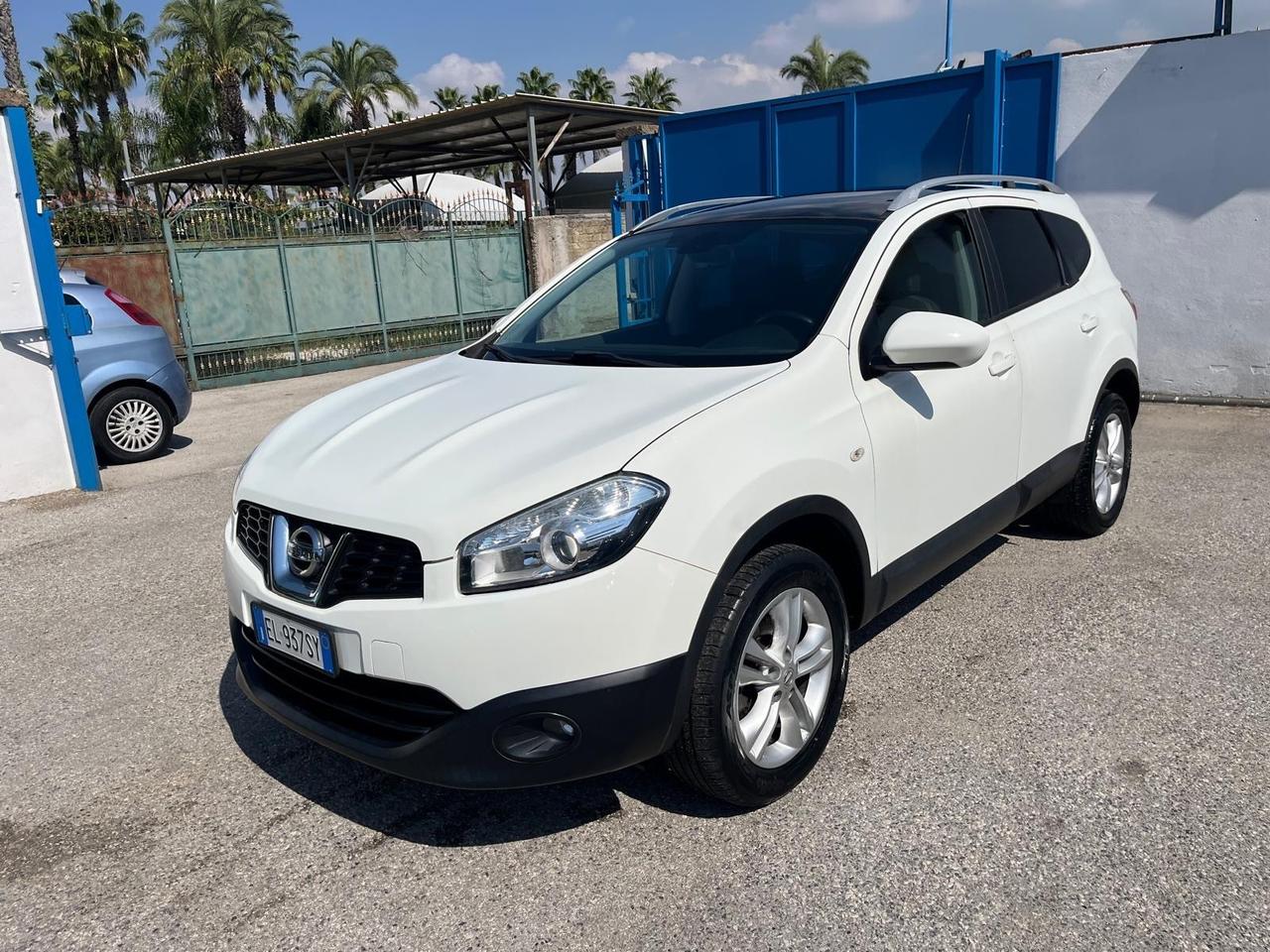 Nissan qashqai 1.5 dci -7 Posti -Tekna-11/2012