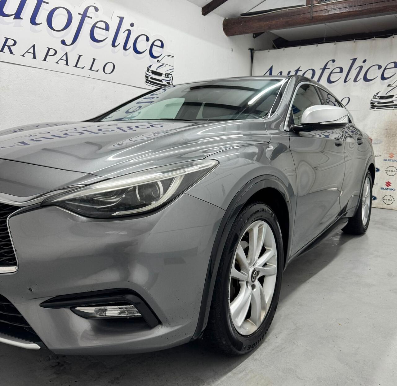 Infiniti Q30 1.5 diesel Premium Tech