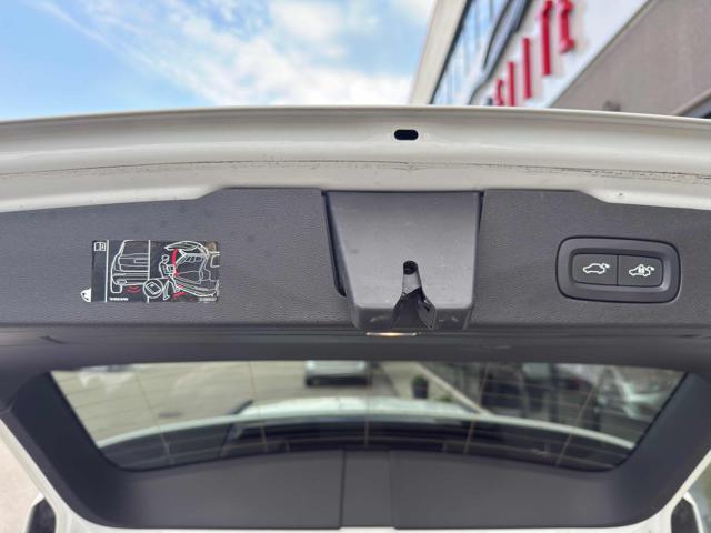 VOLVO V60 B4 (d) Geartronic Momentum SENZA VINCOLI