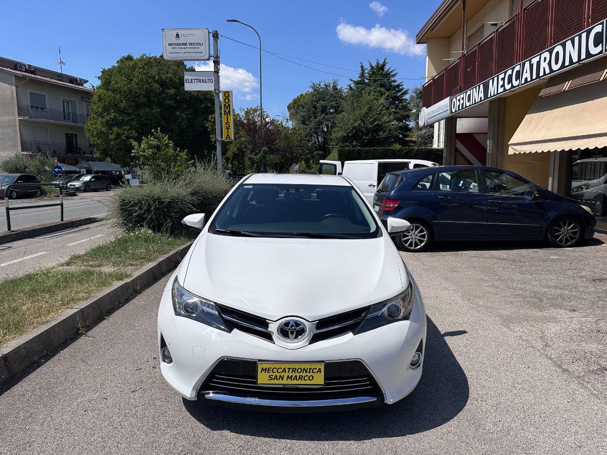 TOYOTA - Auris - TS 1.4 D-4D Lounge #TAGLIANDICERTIFICATI