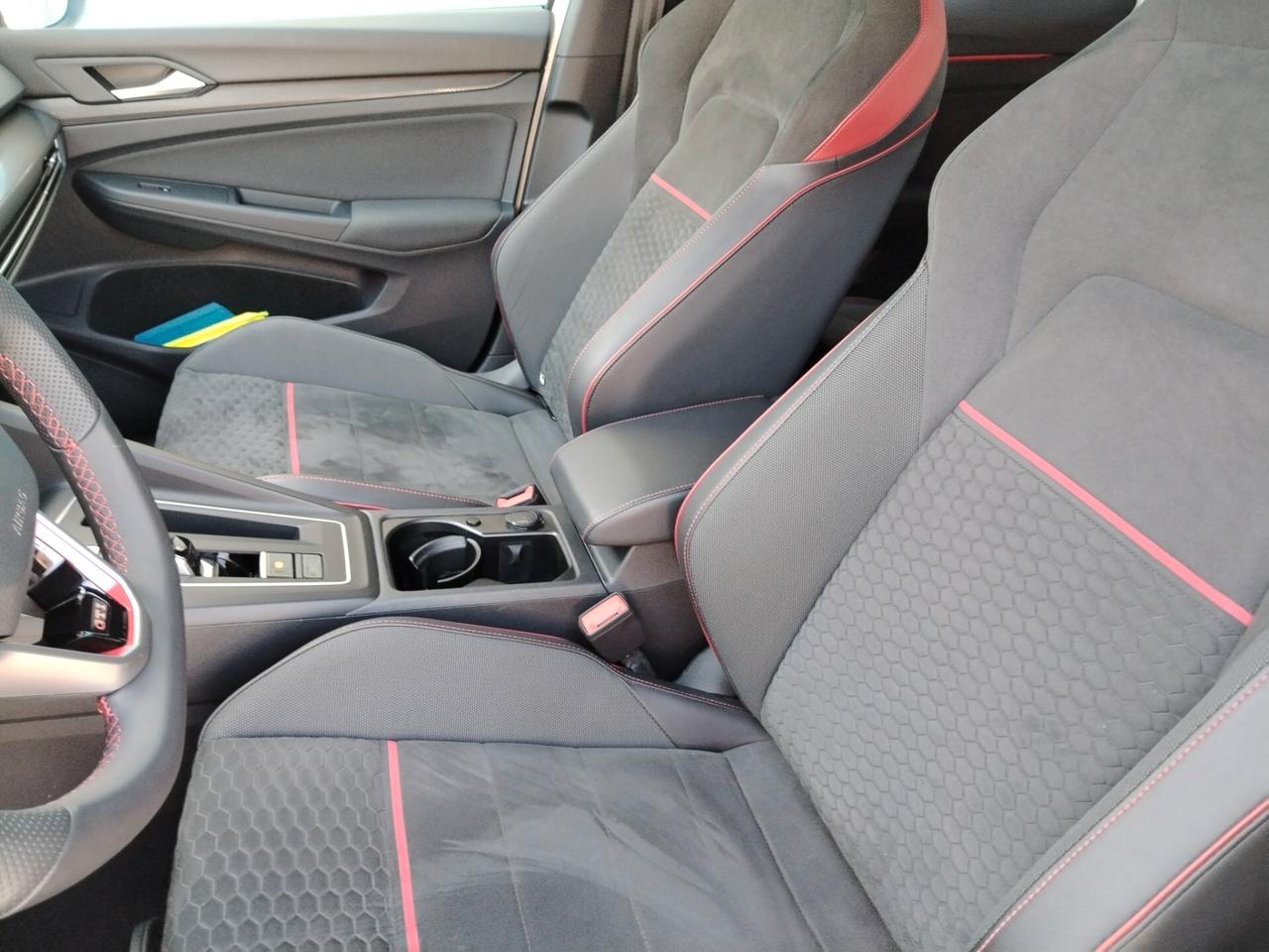 Volkswagen Golf GTI Golf 2.0 TSI GTI DSG