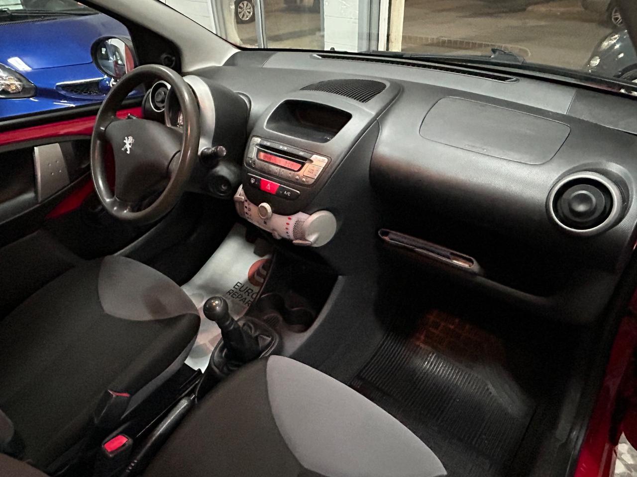 Peugeot 107 1.0 Benz Servosterzo A/C