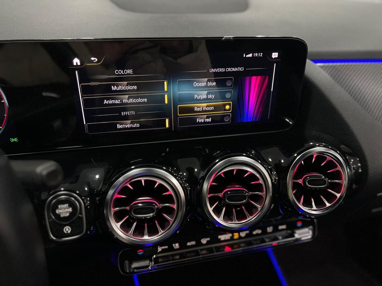 Mercedes Benz GLA 200d Aut. Premium AMG 150 cv