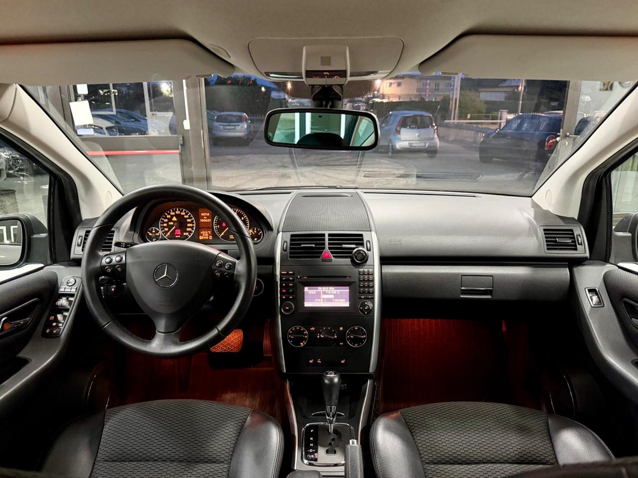 Mercedes-benz A 180 AUTOMATIC AVANTGARDE