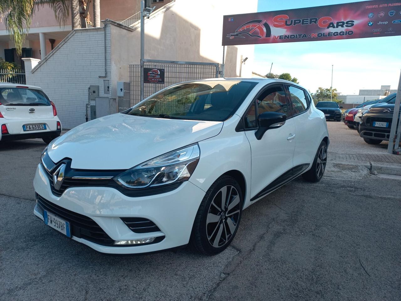 Renault Clio dCi 8V 75 CV 5 porte Moschino Intens