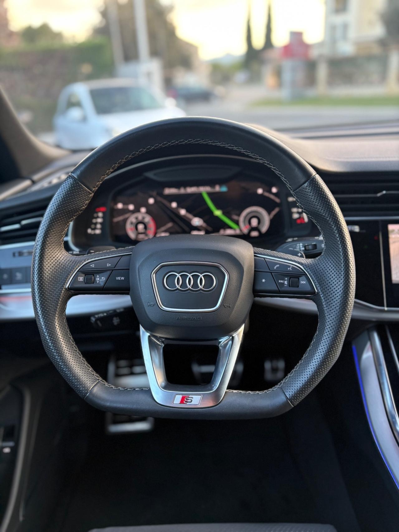 Audi Q8 50 TDI 286 CV quattro tiptronic Sline