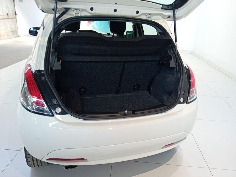 Lancia Ypsilon Ypsilon 1.2 69 CV 5 porte GPL Ecochic Gold