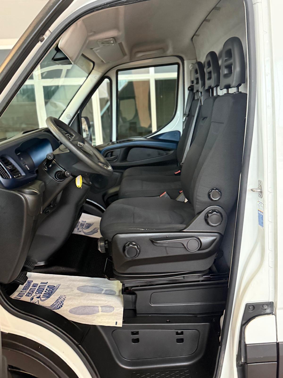 IVECO DAILY 2.3 MLJ 35-140 136CV 3 POSTI L3H2