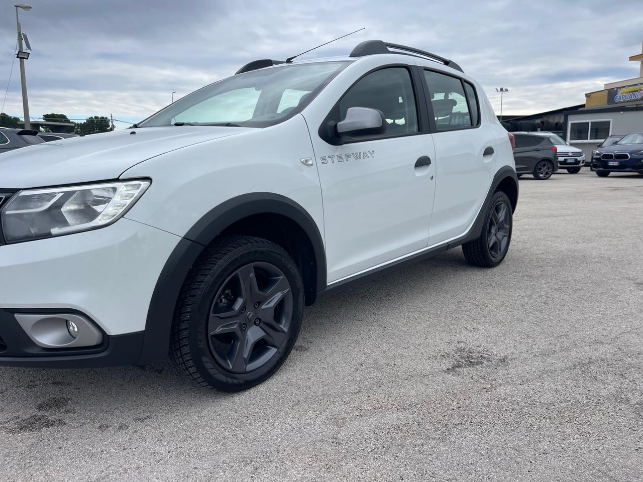 DACIA SANDERO STEPWAY 0.9 TCE GPL FULL LED MY17