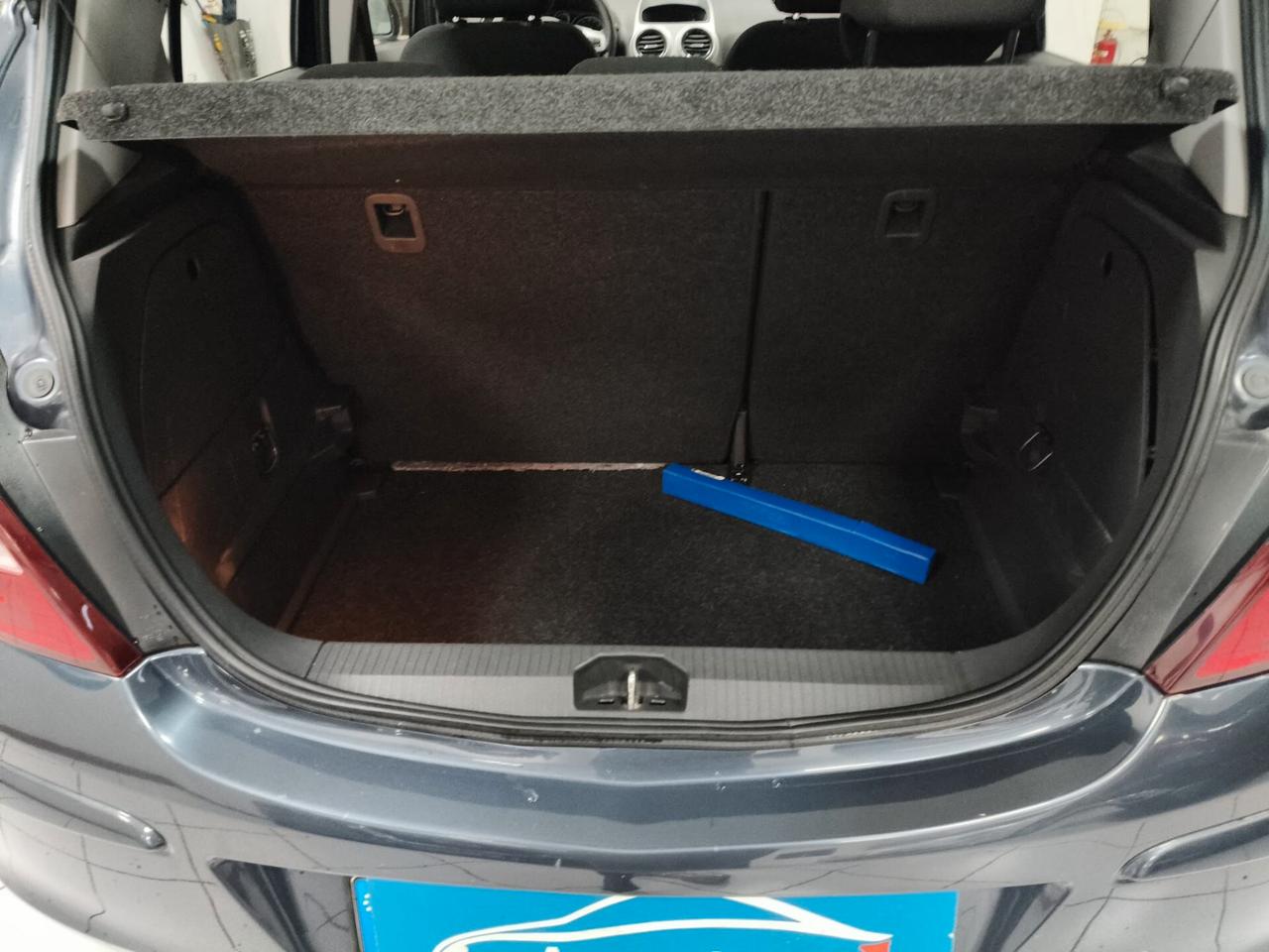 Opel Corsa 1.2B X NEOPATENTATI 2009