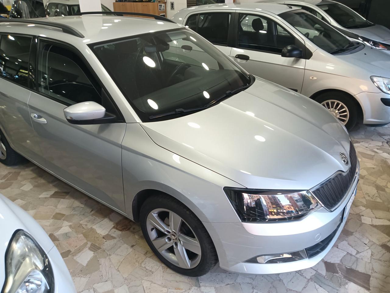 Skoda Fabia 1.2 TSI Twin Color Design Edition Argento