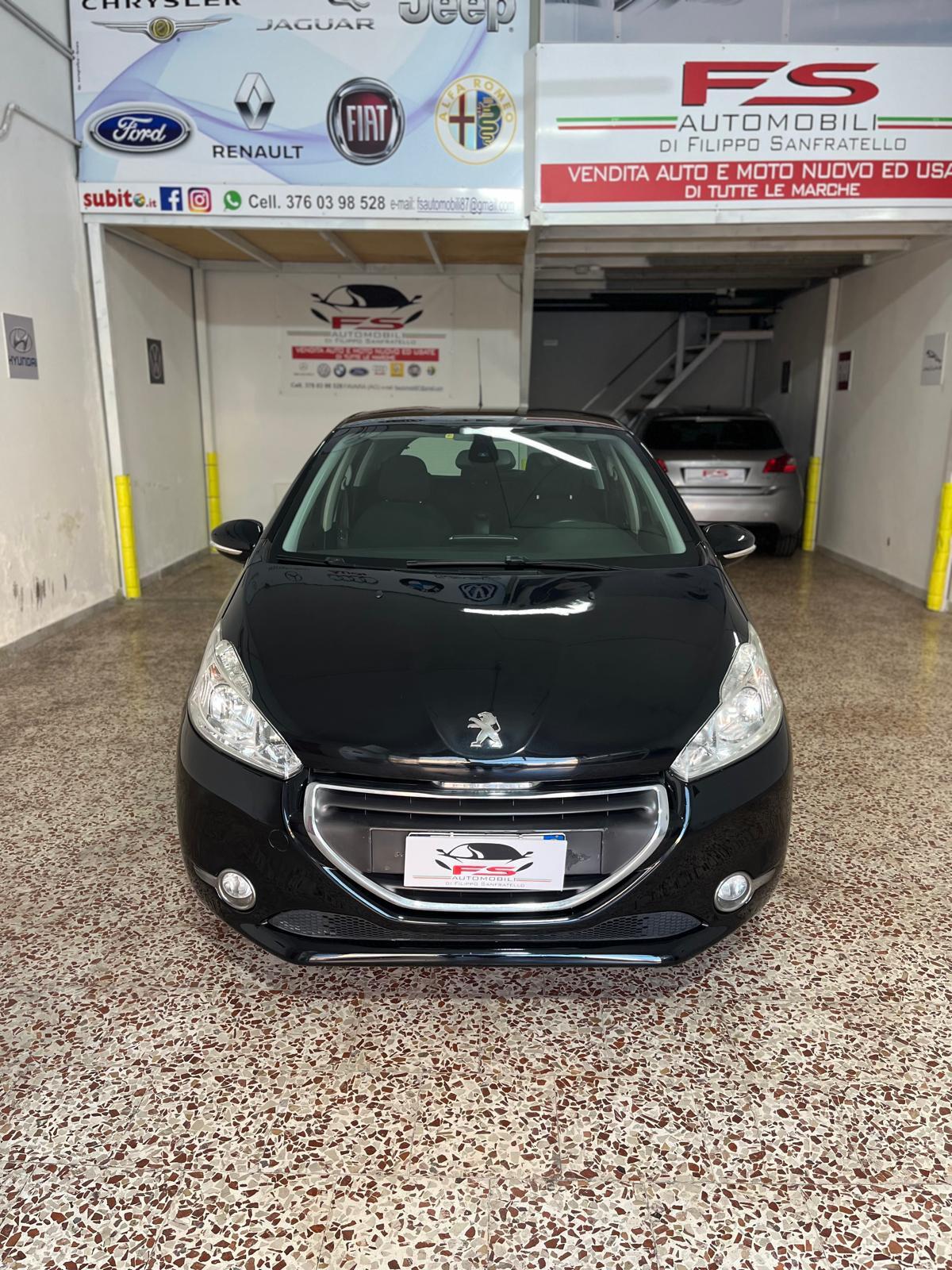 Peugeot 208 1.4 HDi 68 CV 5 porte Access