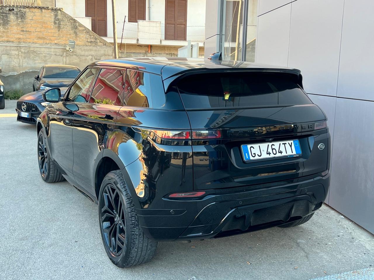 Range Rover Evoque R-Dynamic SE possibilità noleggio no scoring