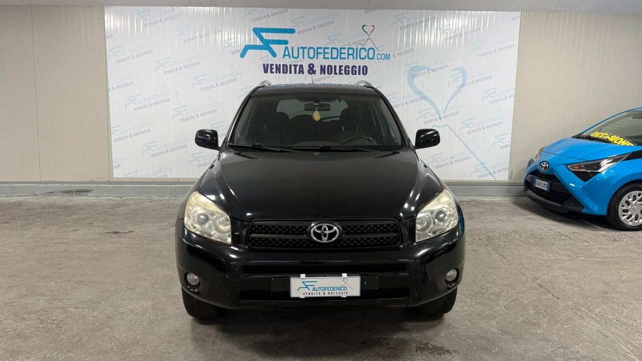 Toyota RAV4 4x4 2.2 D-4D 136cv Luxury