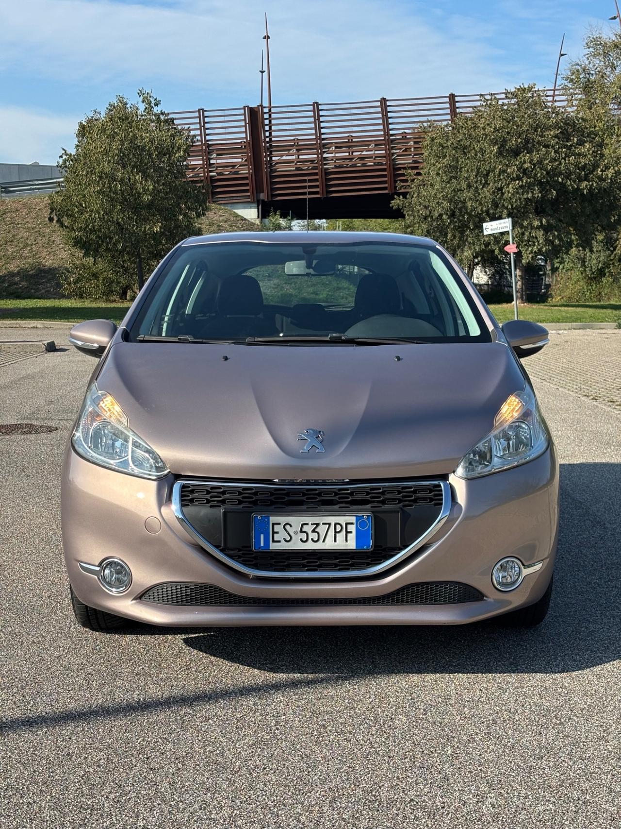 Peugeot 208 1.2 VTi 82 CV 5 porte Allure