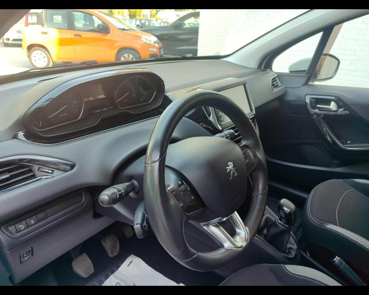 PEUGEOT PureTech 82 5 porte Allure