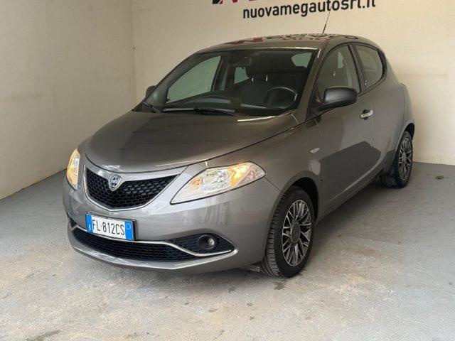 LANCIA Ypsilon 1.2 69 CV 5 porte GPL Ecochic Silver