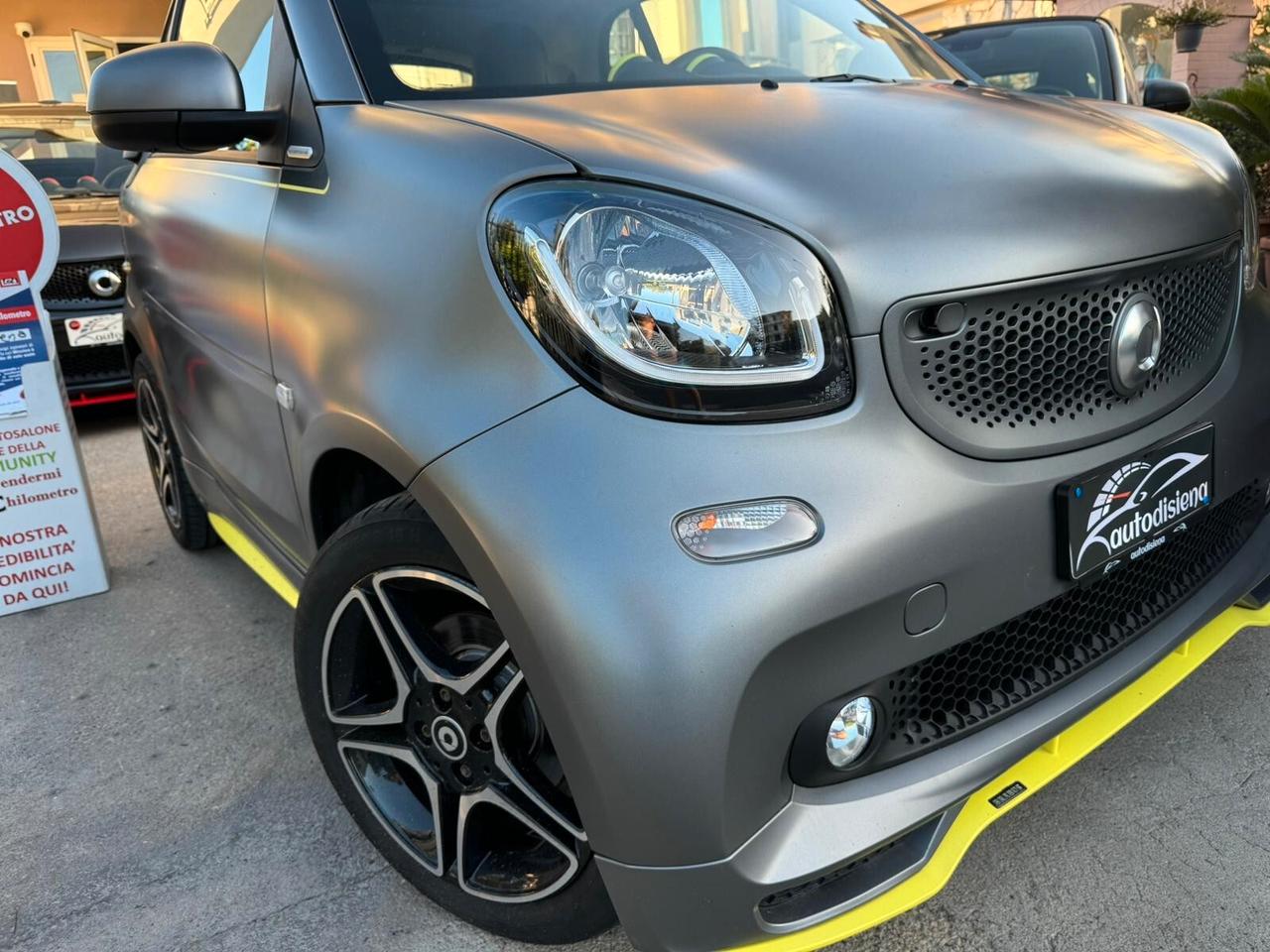 Smart ForTwo 90 0.9 Turbo twinamic Urbanrunner taylor made asphalthgold full