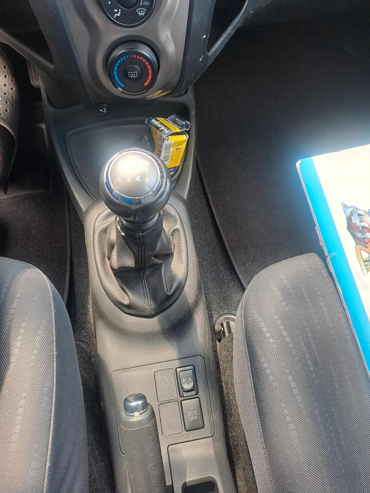 Toyota Yaris 1.3 5 porte Sol