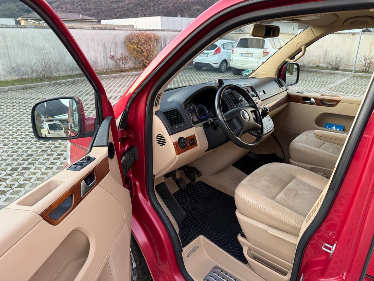 Volkswagen Multivan 2.5 TDI/174CV 4motion Highline