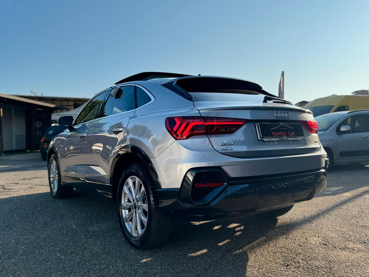 Audi Q3 35 TDI quattro S tronic Business Advanced TETTO