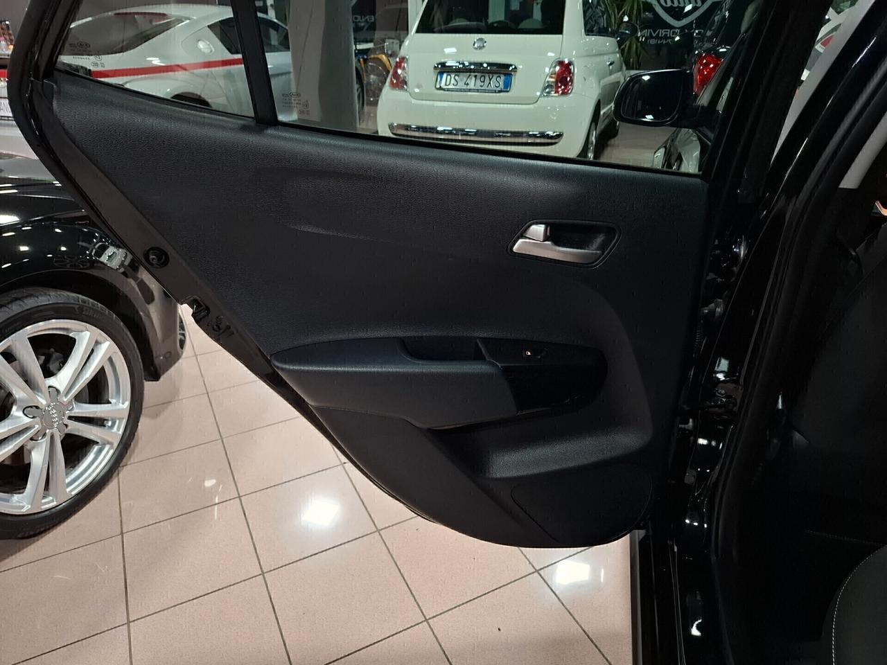 Kia Picanto 1.0 X Line Neopatentati