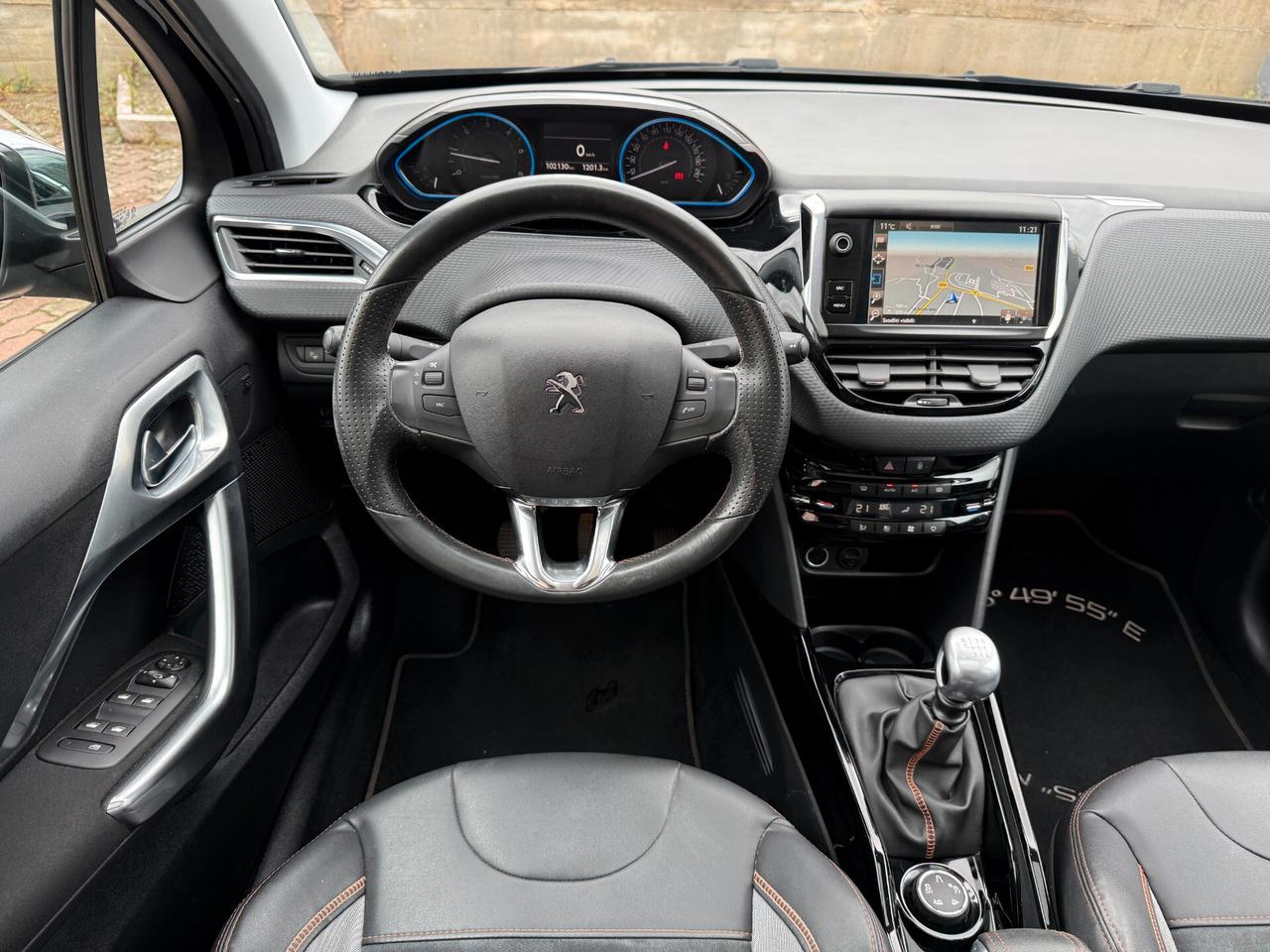 Peugeot 2008 BlueHDi 120 S&S Tetto Pelle JBL Luci Ambiente