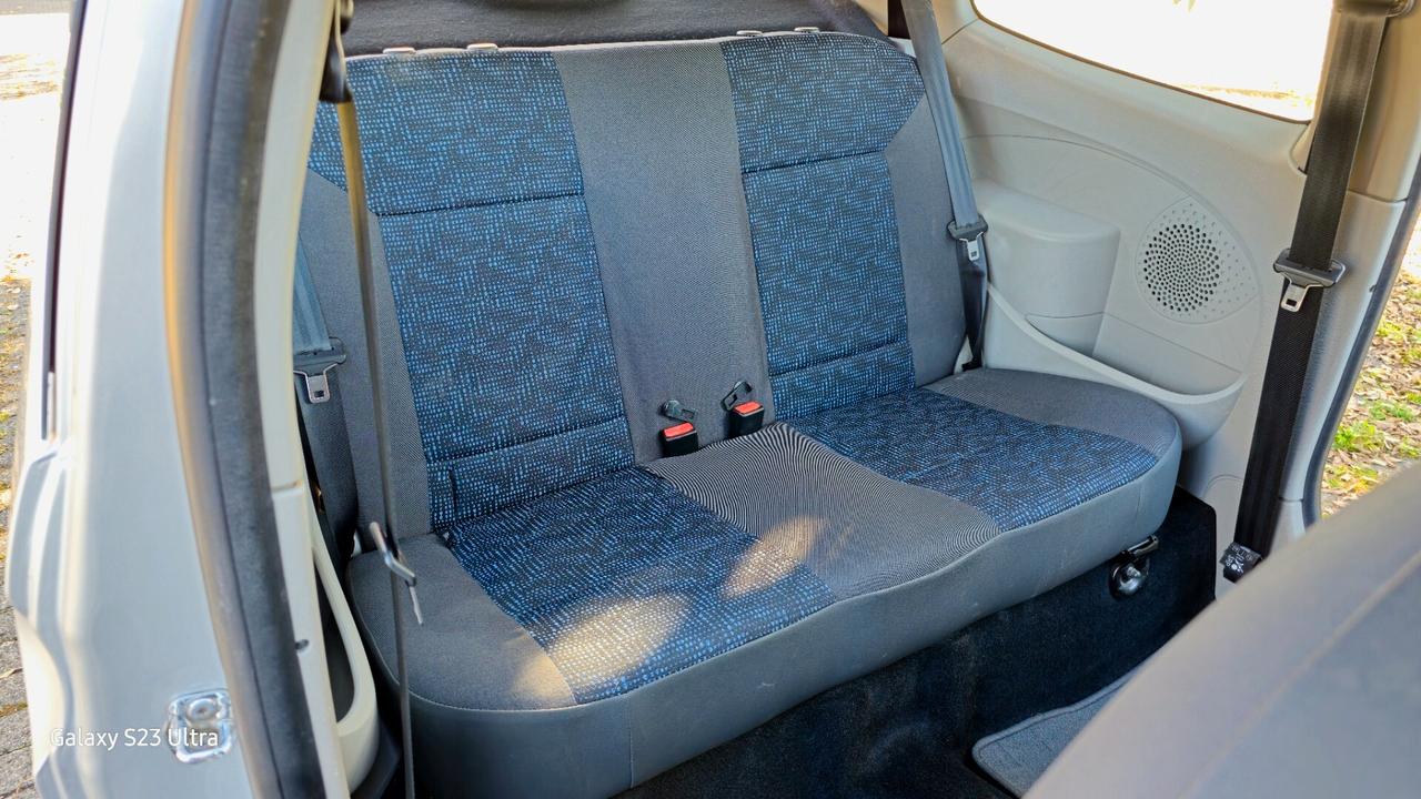 Renault Twingo 2° serie ok neopatentati garantita 12 mesi