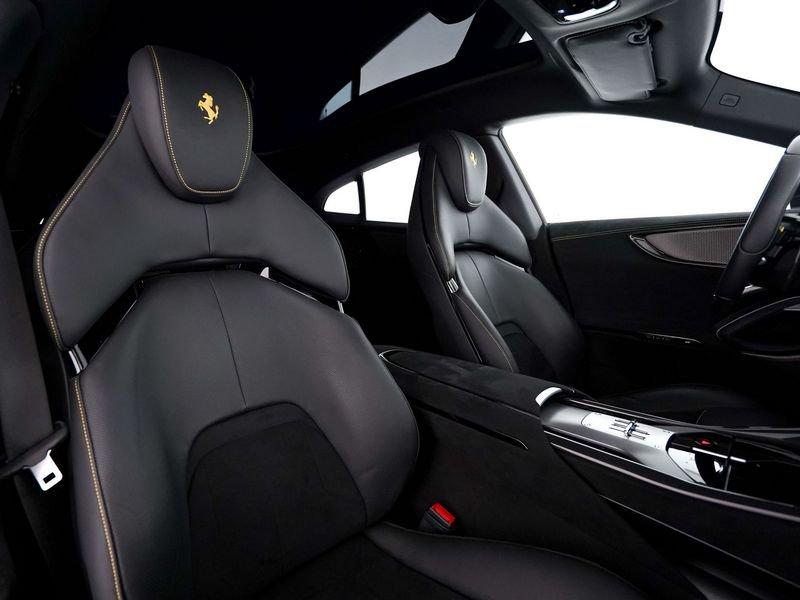 Ferrari Purosangue 6.5 V12 F1 DCT 4WD