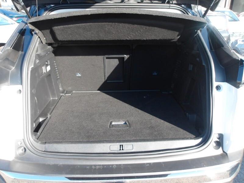 Peugeot 3008 BlueHDi 130 S&S EAT8 Allure