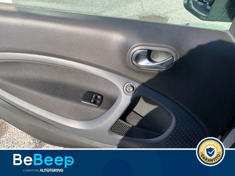 smart fortwo EQ MATTRUNNER 22KW