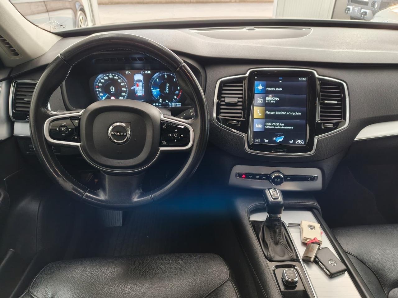 Volvo XC90 D5 AWD Geartronic 7 posti Momentum