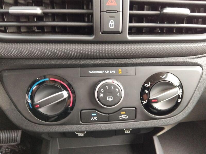Hyundai i10 NUOVA PE MY25 5P 1.0 AT CONNECTLINE