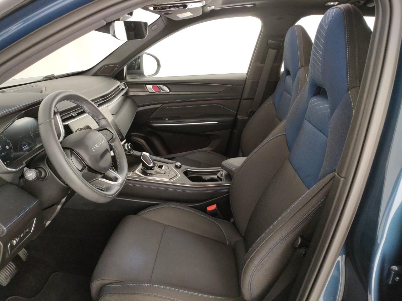 Lynk & Co 01 1.5 td phev auto
