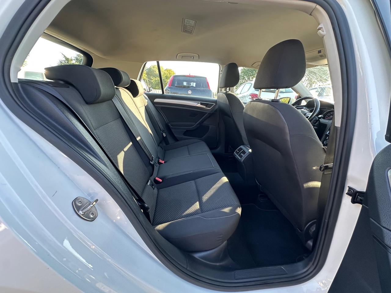 Volkswagen Golf 1.6 TDI OK NEOPATENTATI
