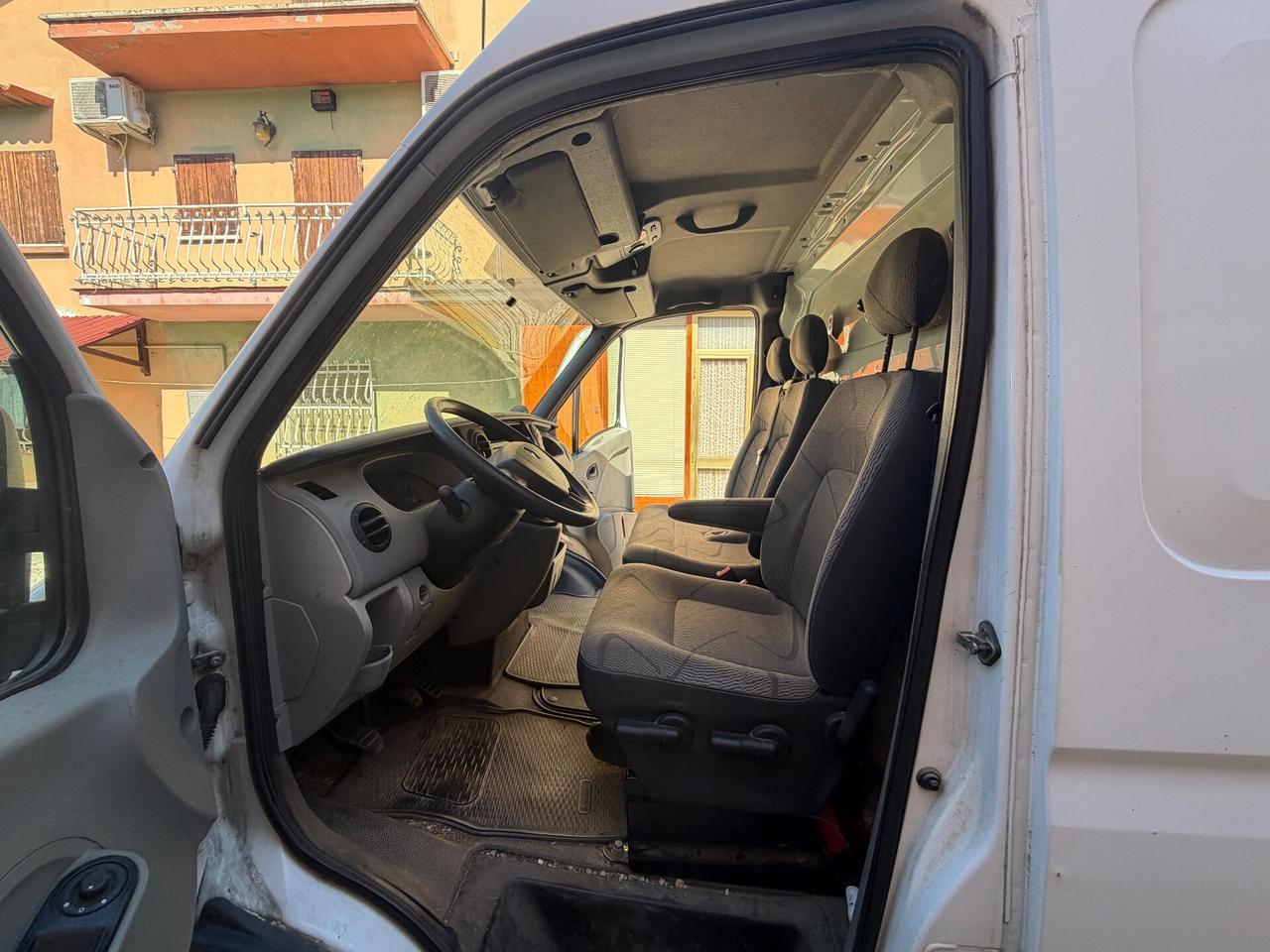 Renault master