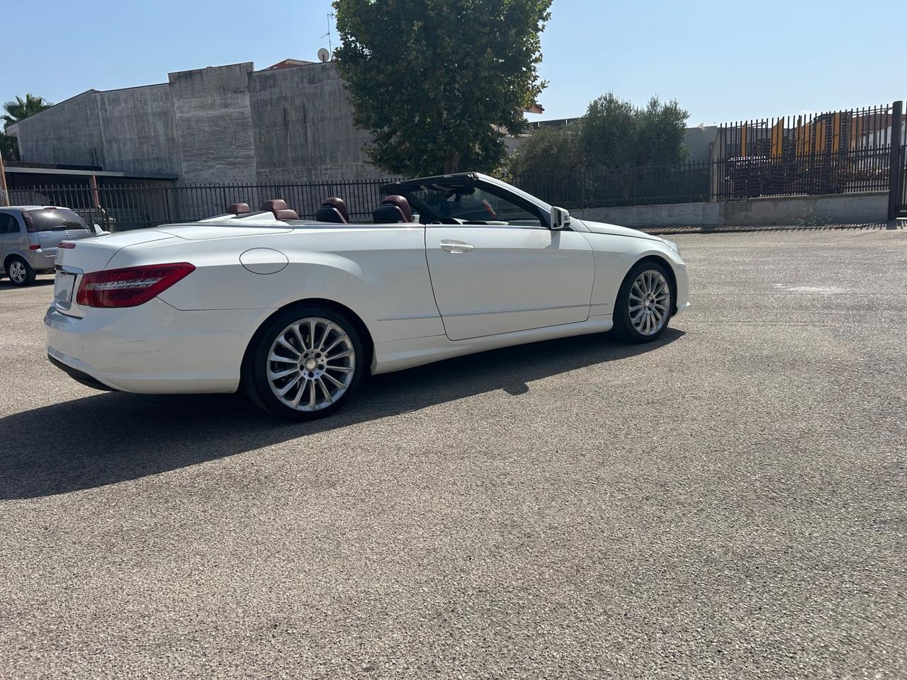 Mercedes-benz E 220 BlueTEC Cabrio Executive