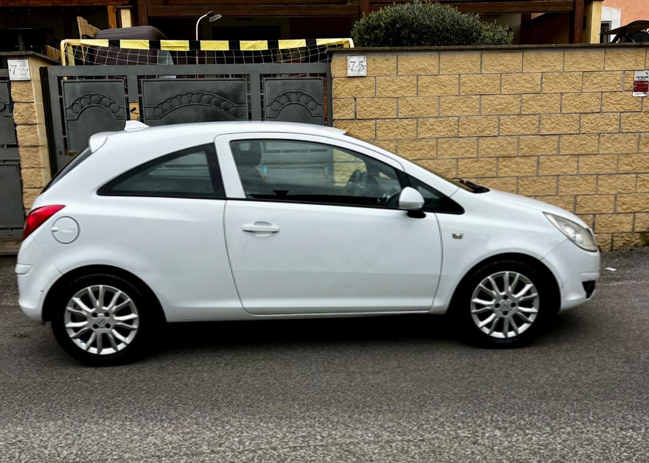 Opel Corsa 1.2 GPL-BENZINA