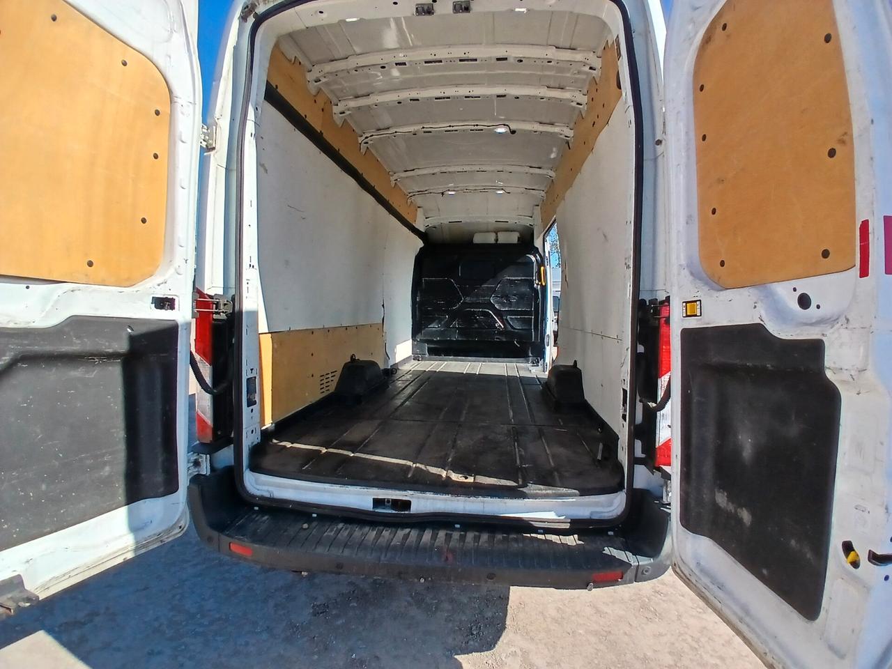 Ford Transit 350 2.0TDCi EcoBlue 170CV PL-SL-TA Furg. Jumbo Trend