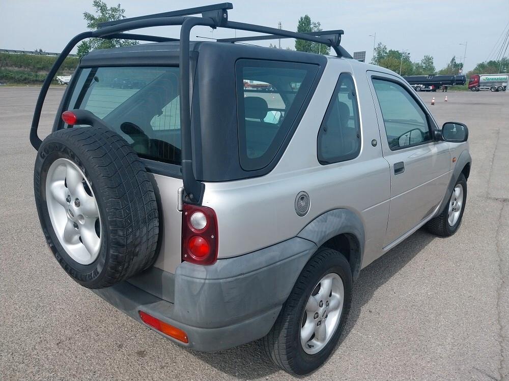 Land Rover Freelander 2.0 TD cat 3p. Hardback