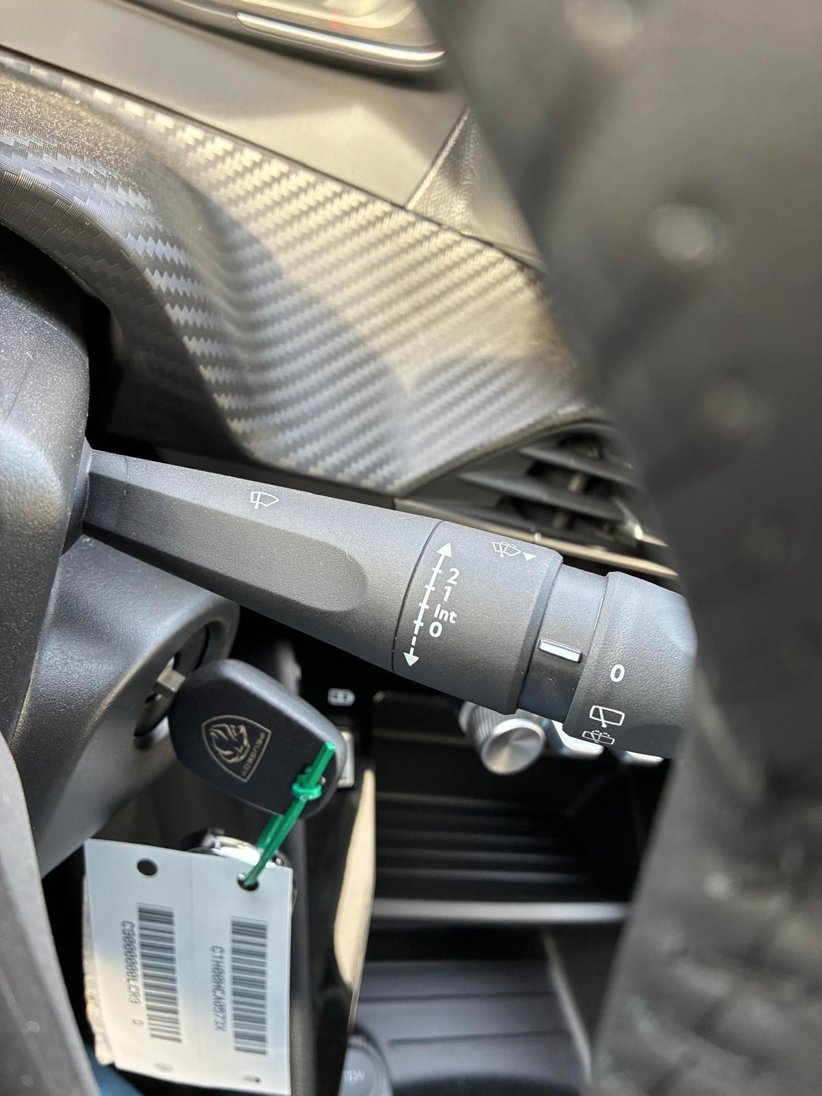 Peugeot 208 1.2 puretech Business s&s 100cv