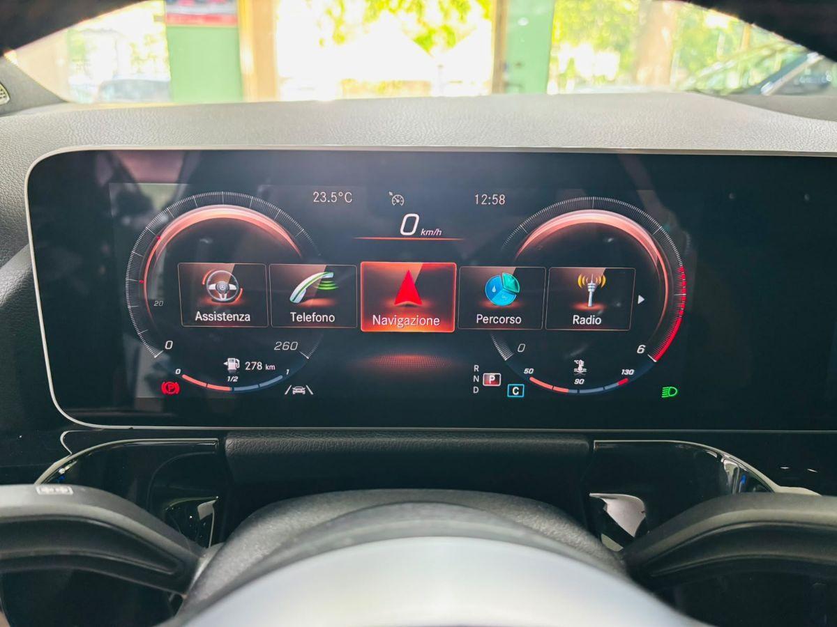Mercedes Classe B 180d Premium AMG Automatica Full