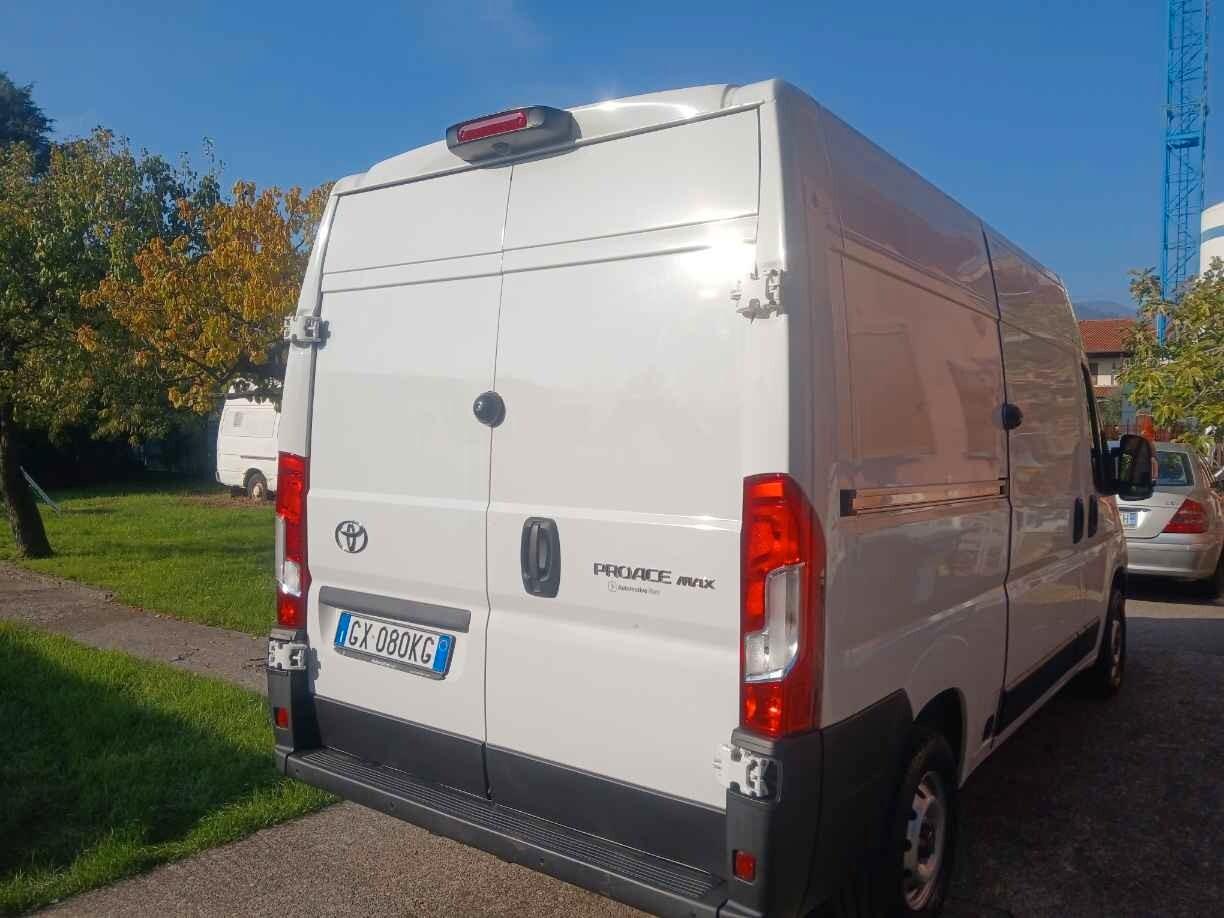 TOYOTA Proace Max 33 2.2 BlueHDi 120 CV L2 H2 ANNO 2024