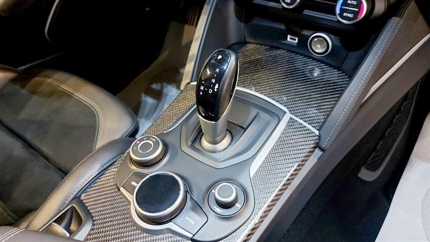 Alfa Romeo Stelvio 2.9 Bi-Turbo V6 510 CV AT8 Quadrifoglio