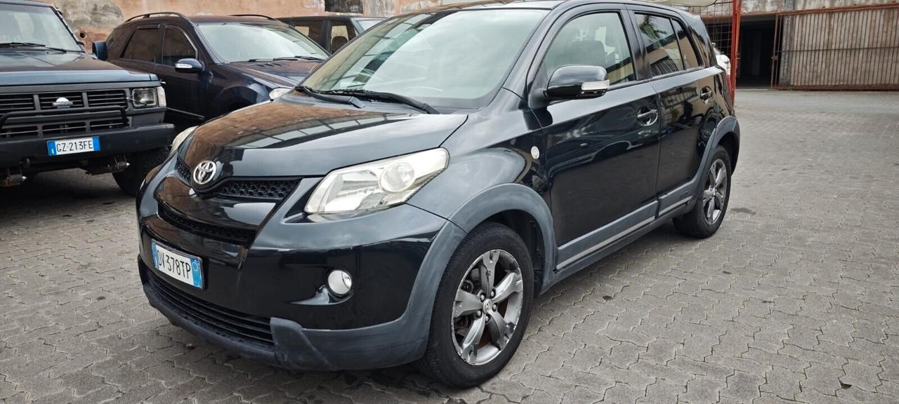 Toyota Urban Cruiser 4x4 D-4D AWD Luxury