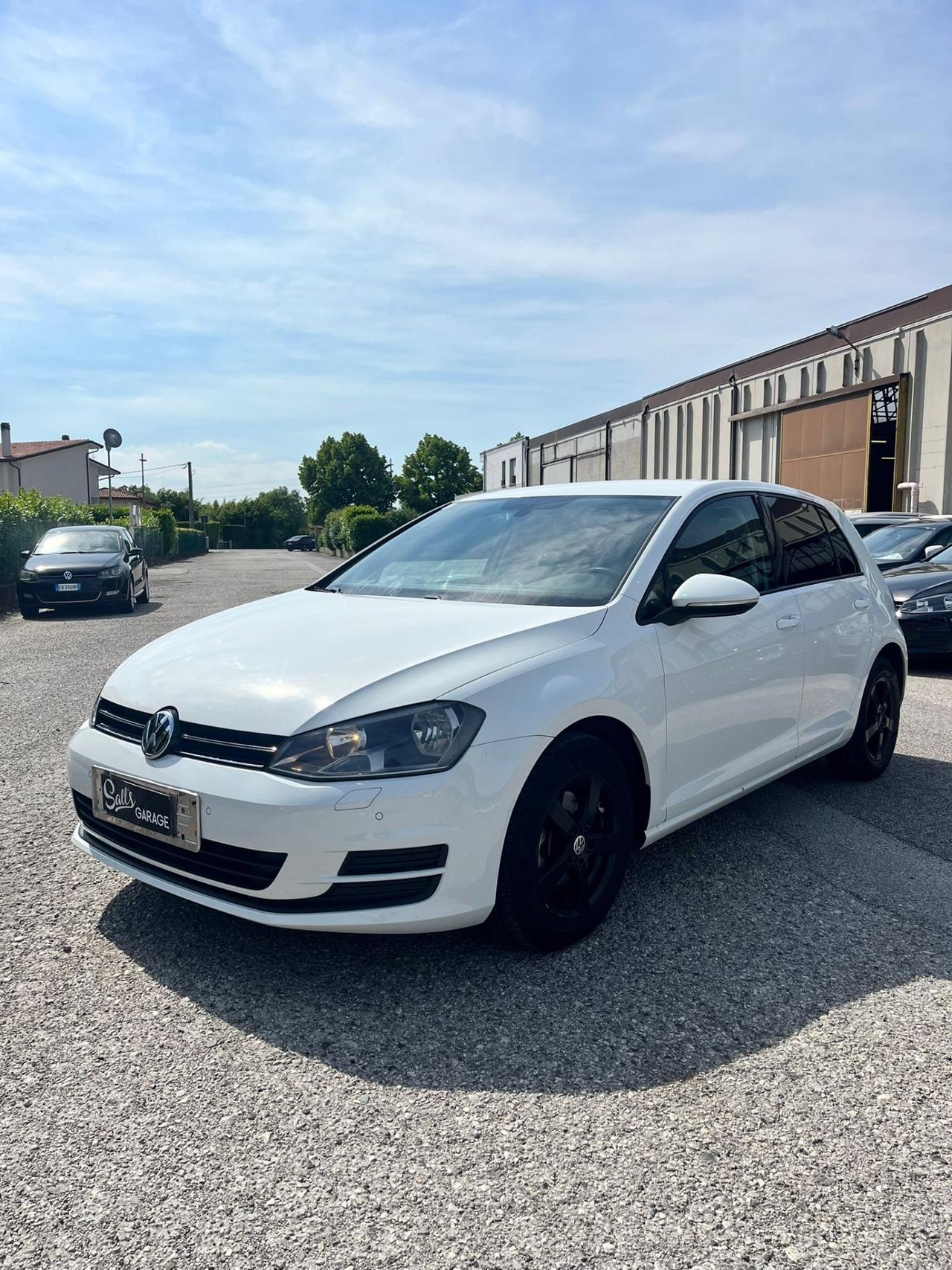 Volkswagen Golf NEOPATENTATI