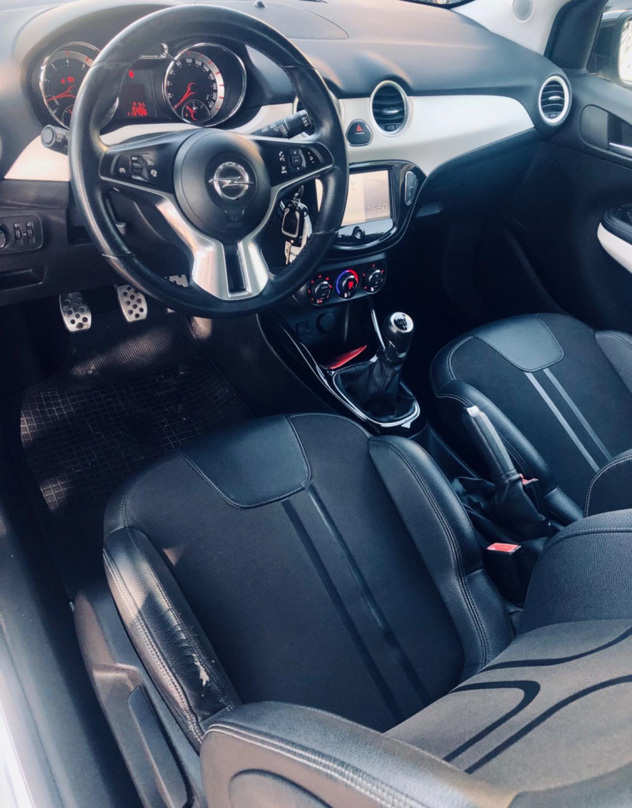 Opel Adam 1.4 87 CV Glam