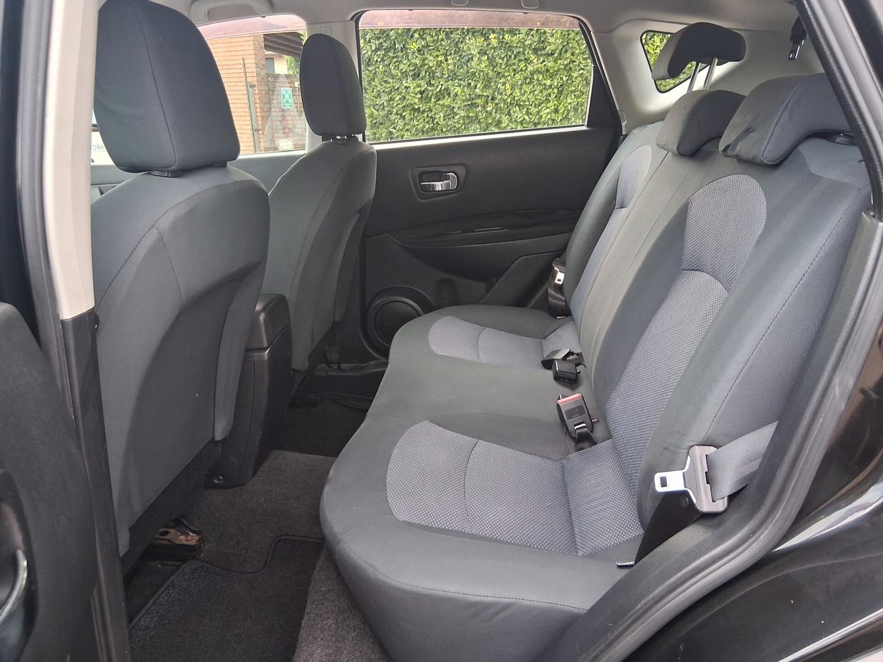 Nissan Qashqai 1.5 dCi DPF Tekna..KM 163 000..NEOPATENTATI. CELL 320 147 1147 WUATSAPP..3276540940